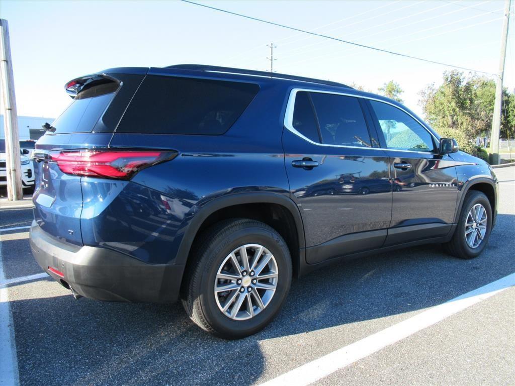 used 2023 Chevrolet Traverse car, priced at $28,040