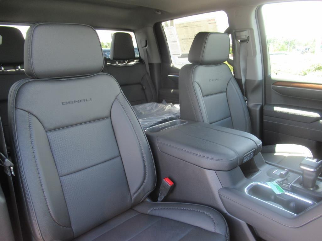 new 2025 GMC Sierra 1500 car, priced at $72,500