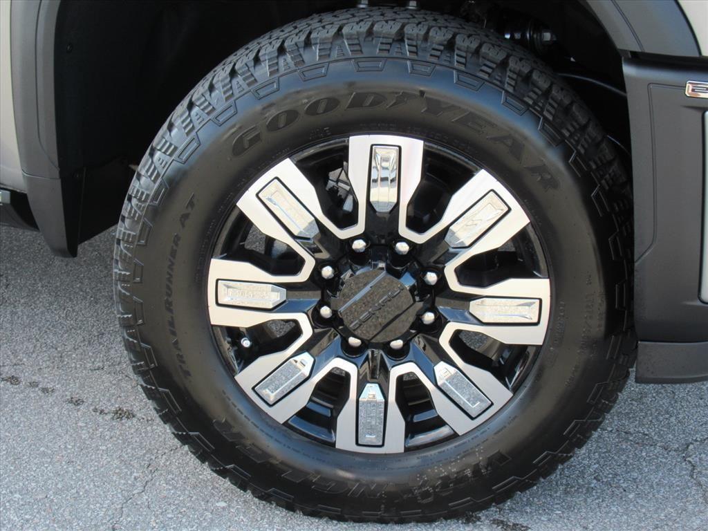 new 2026 GMC Sierra 2500 car, priced at $81,010