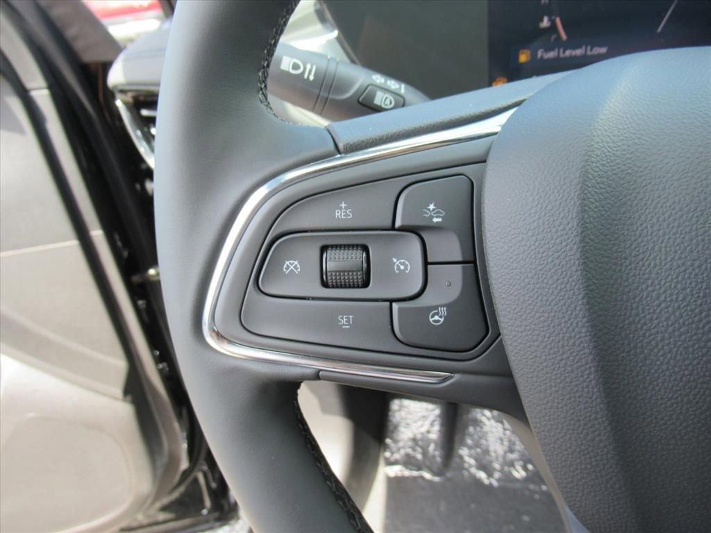 new 2025 Buick Envista car, priced at $28,430