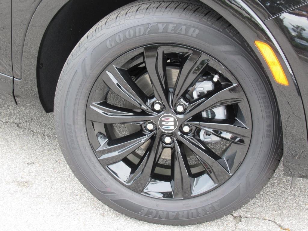 new 2025 Buick Envista car, priced at $29,025