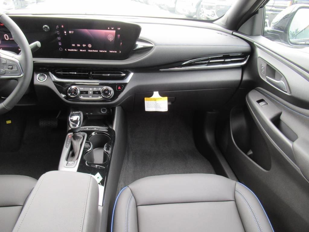 new 2025 Buick Envista car, priced at $29,025