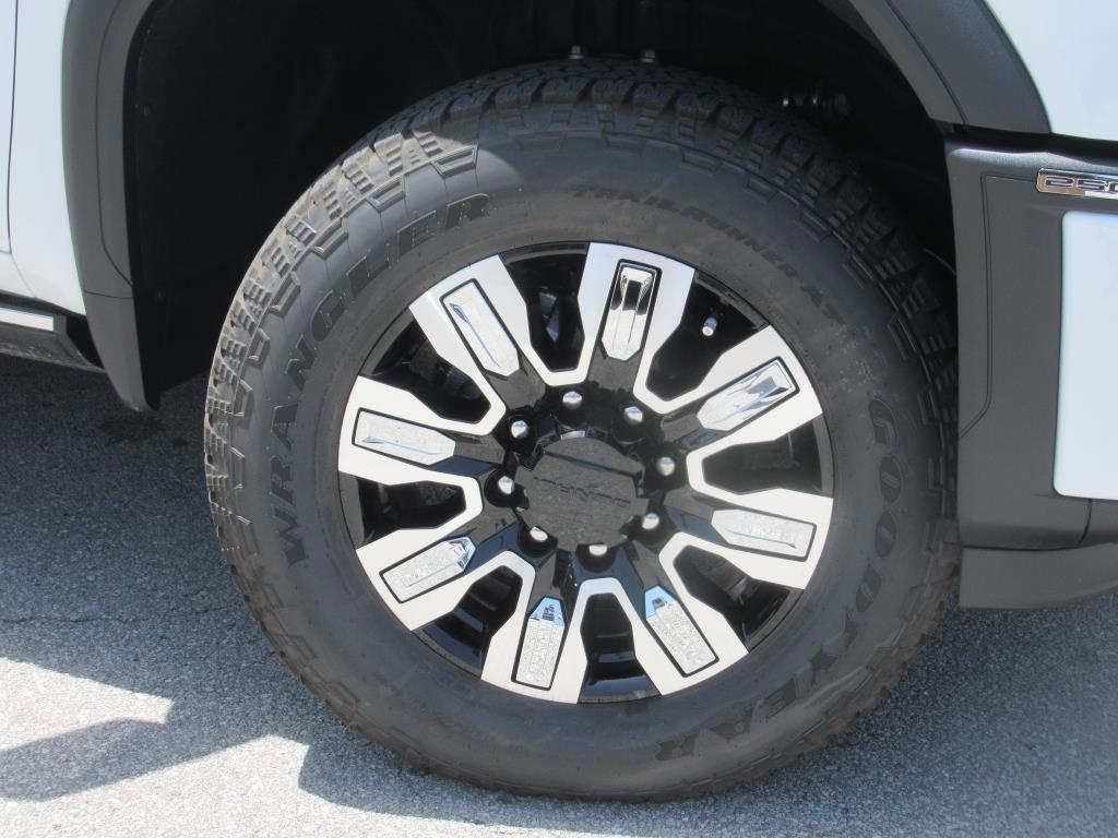 new 2025 GMC Sierra 2500 car, priced at $87,305