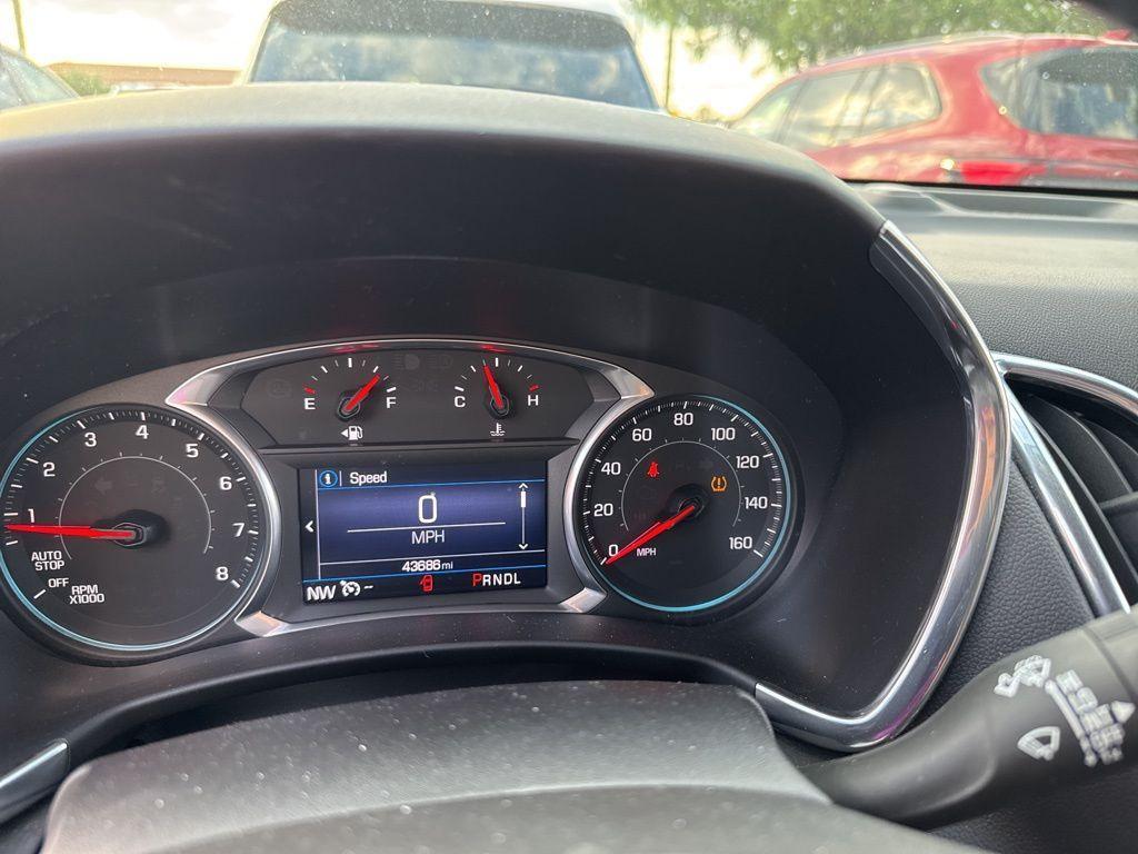 used 2019 Chevrolet Equinox car, priced at $17,995