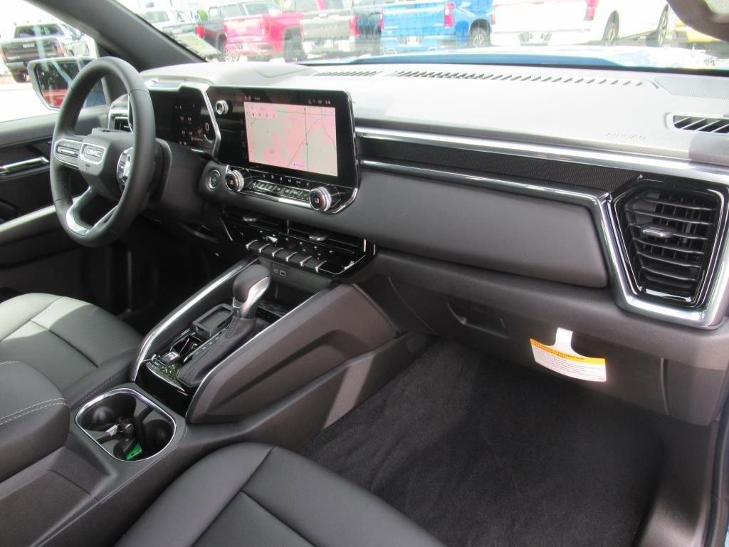 new 2025 GMC Canyon car, priced at $43,945