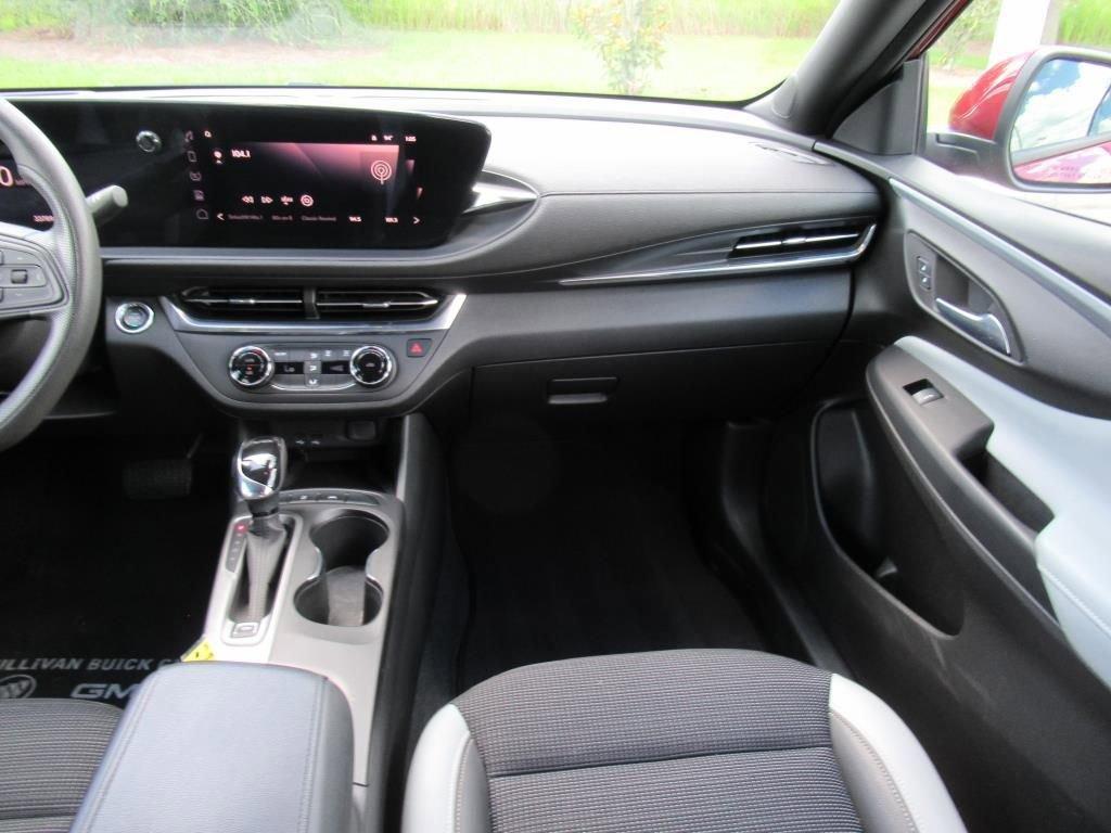 used 2024 Buick Envista car, priced at $24,346