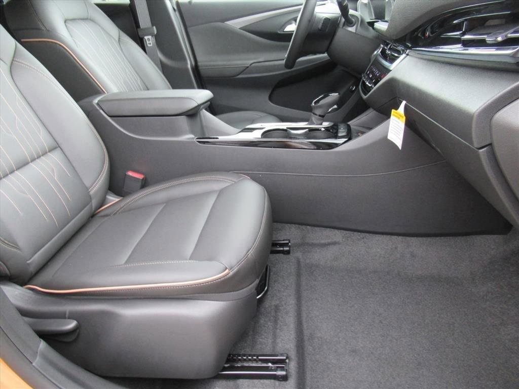 new 2025 Buick Envista car, priced at $31,335