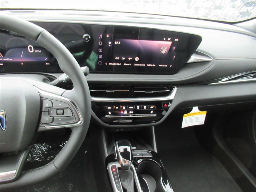 new 2025 Buick Envista car, priced at $31,335