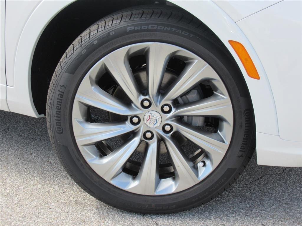 new 2025 Buick Envista car, priced at $31,935