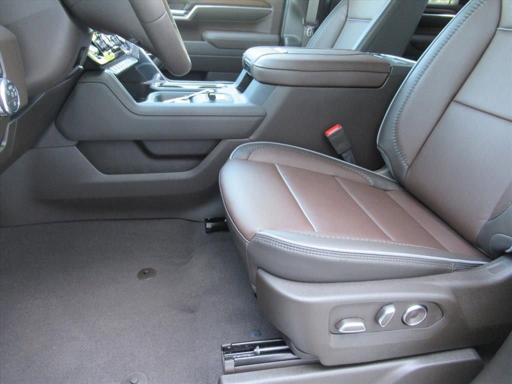 new 2026 GMC Sierra 2500 car, priced at $91,600