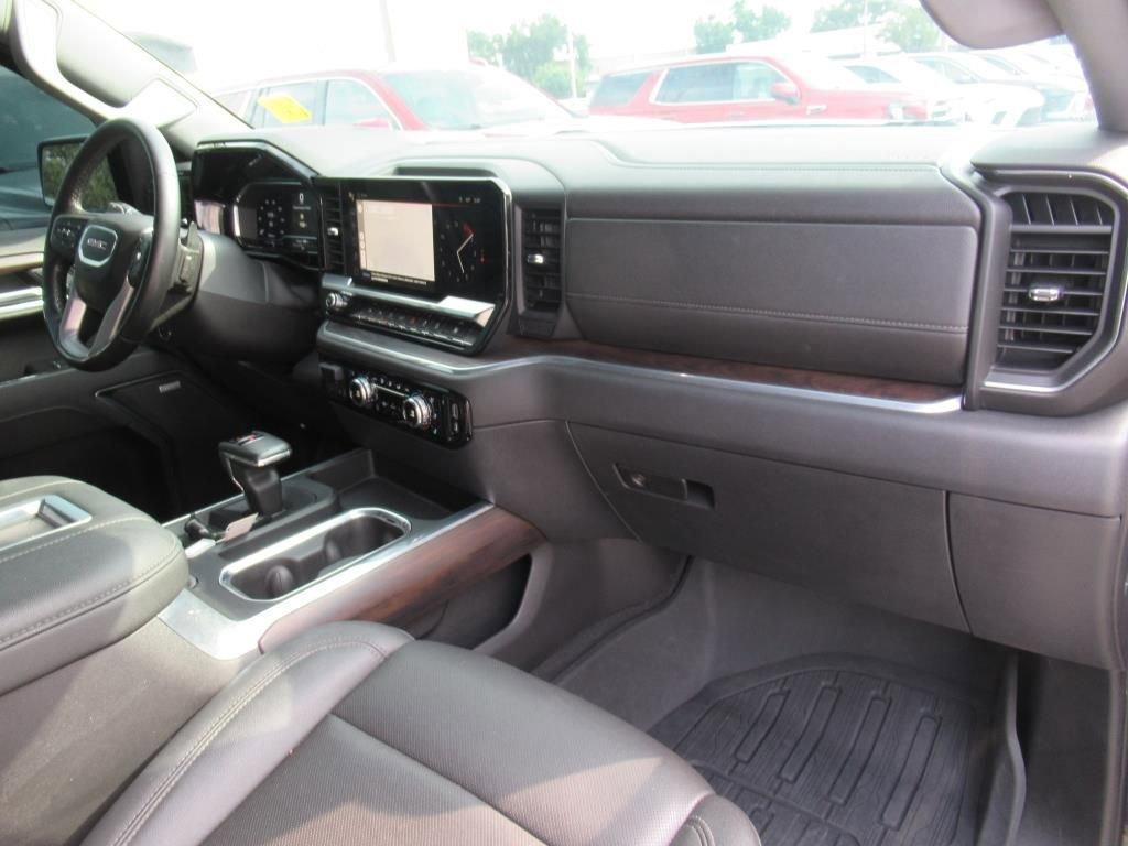 used 2022 GMC Sierra 1500 car, priced at $38,792