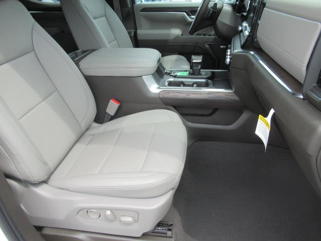 new 2025 GMC Sierra 1500 car, priced at $65,820