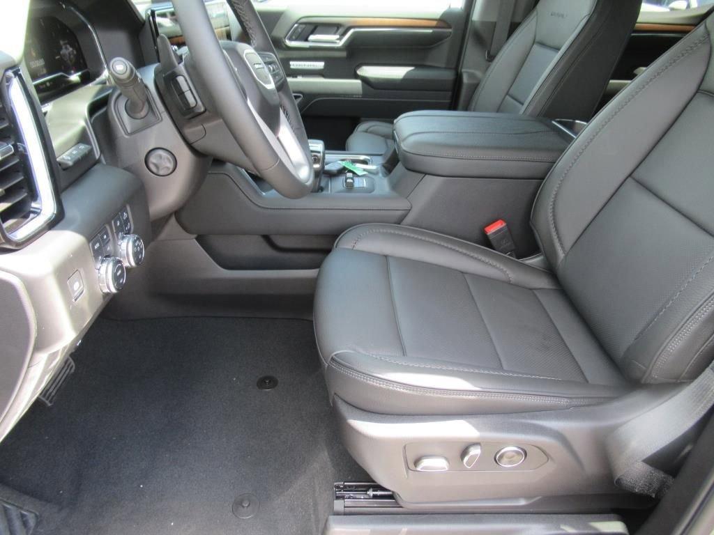 new 2025 GMC Sierra 1500 car, priced at $72,300