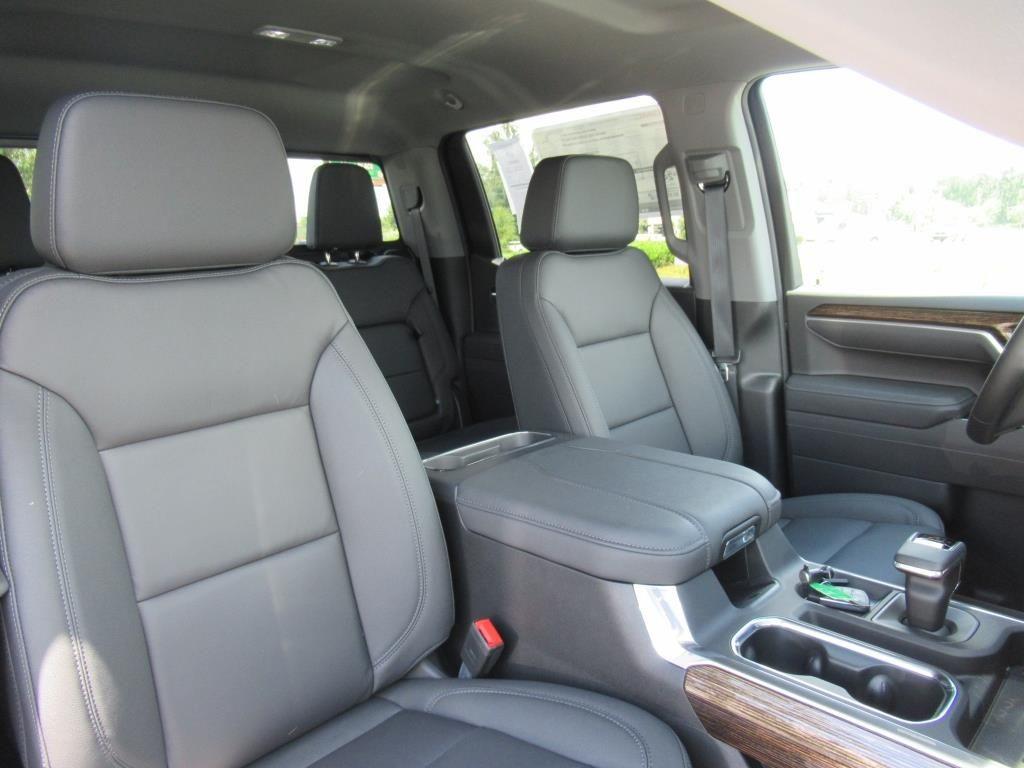 new 2025 GMC Sierra 1500 car, priced at $64,230