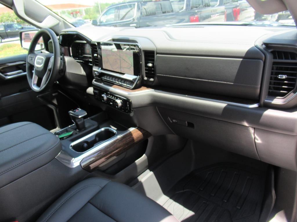 new 2025 GMC Sierra 1500 car, priced at $64,230
