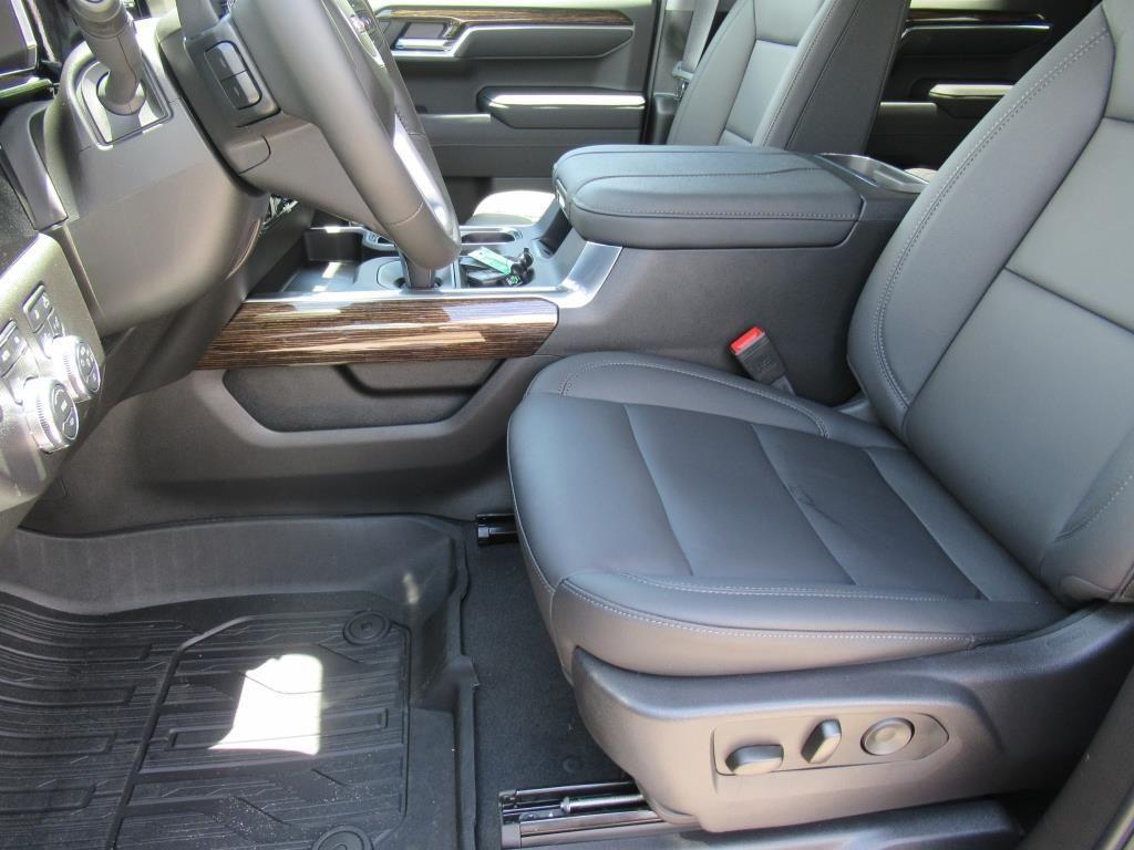 new 2025 GMC Sierra 1500 car, priced at $64,230