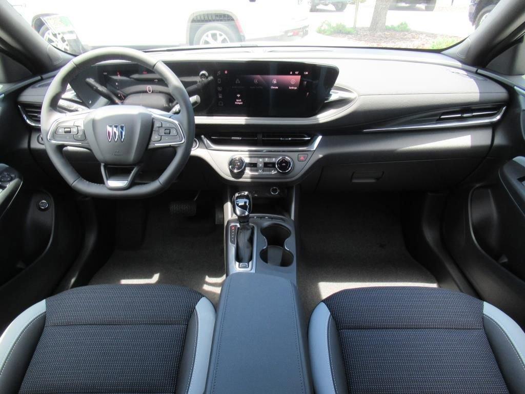new 2025 Buick Envista car, priced at $27,380