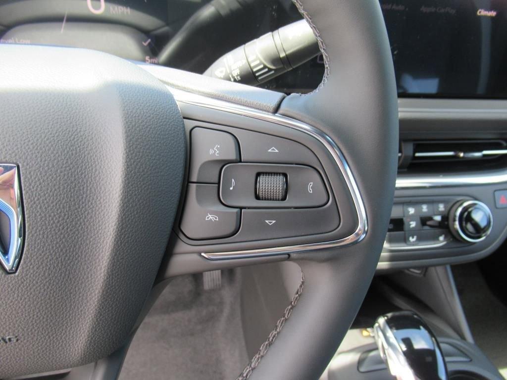 new 2025 Buick Envista car, priced at $27,380