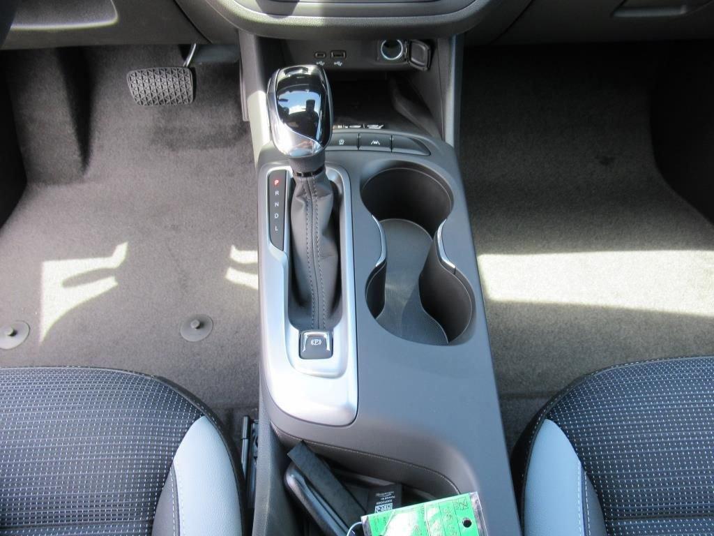 new 2025 Buick Envista car, priced at $27,380
