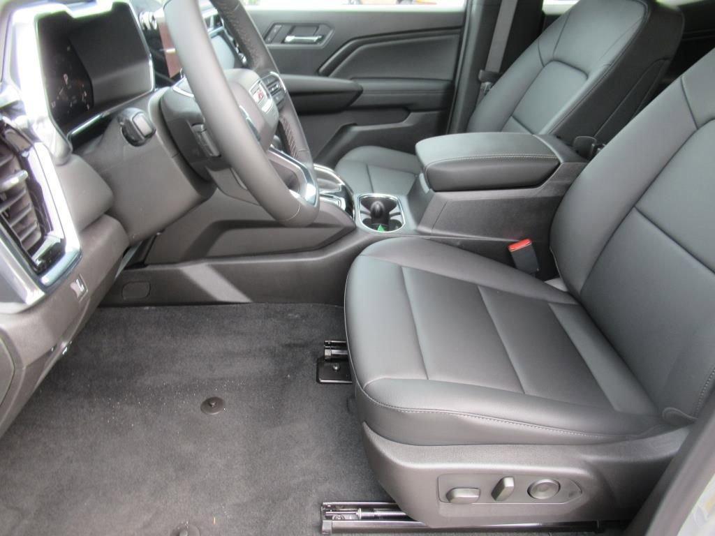new 2025 GMC Canyon car, priced at $43,945
