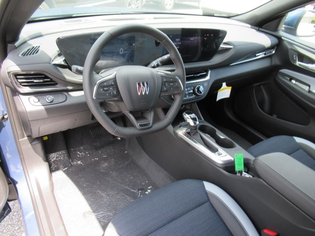 new 2025 Buick Envista car, priced at $27,875