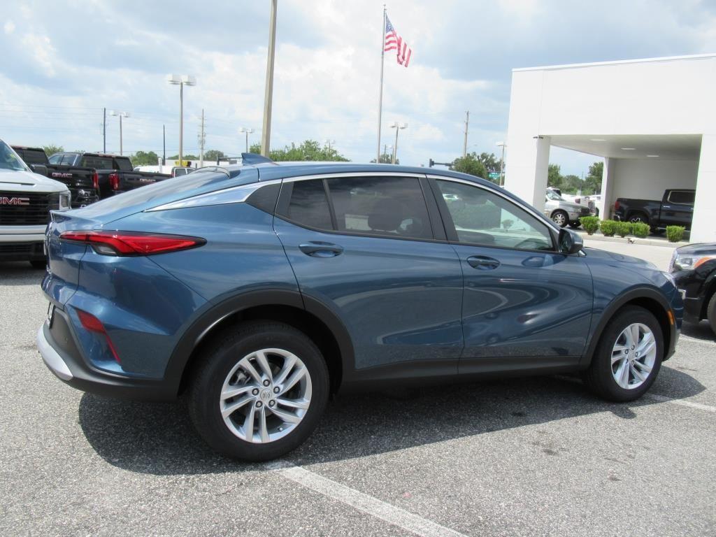new 2025 Buick Envista car, priced at $27,875