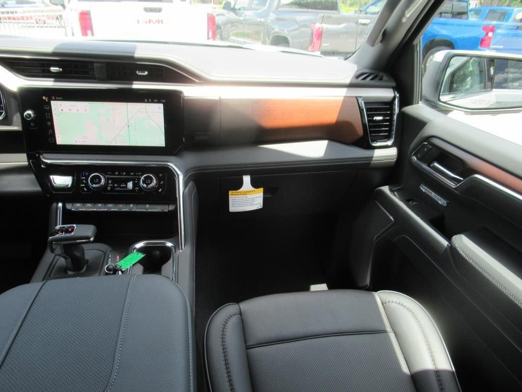 new 2025 GMC Sierra 1500 car, priced at $72,005