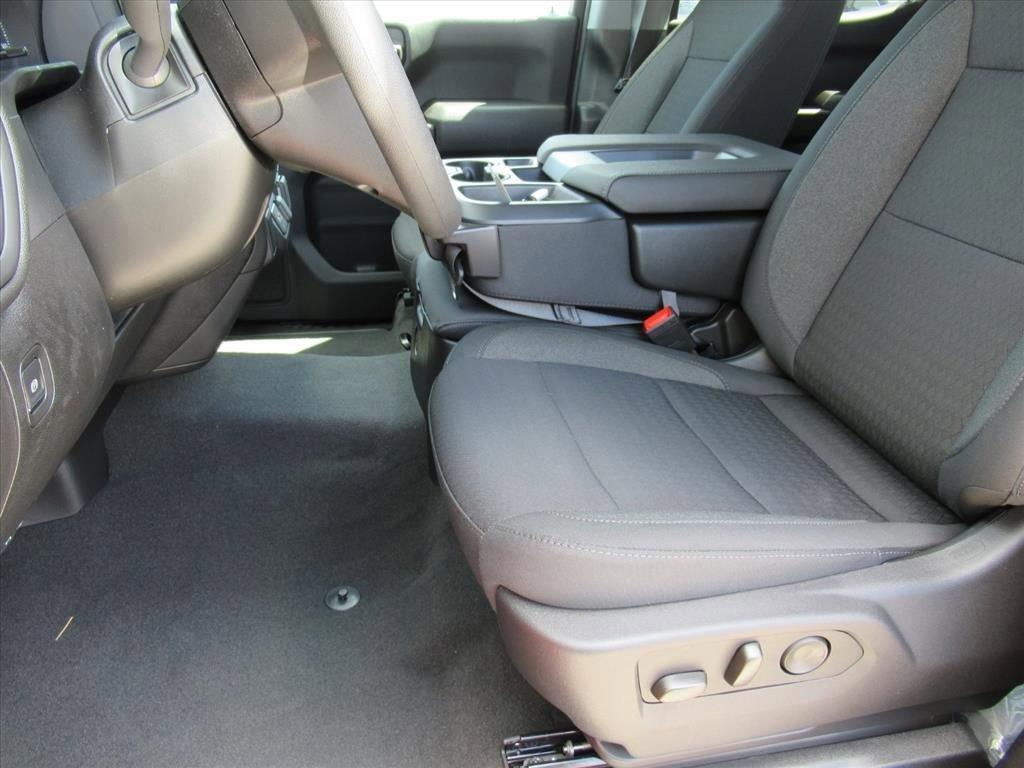 new 2026 GMC Sierra 1500 car, priced at $42,371