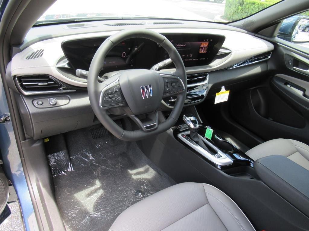 new 2025 Buick Envista car, priced at $31,585
