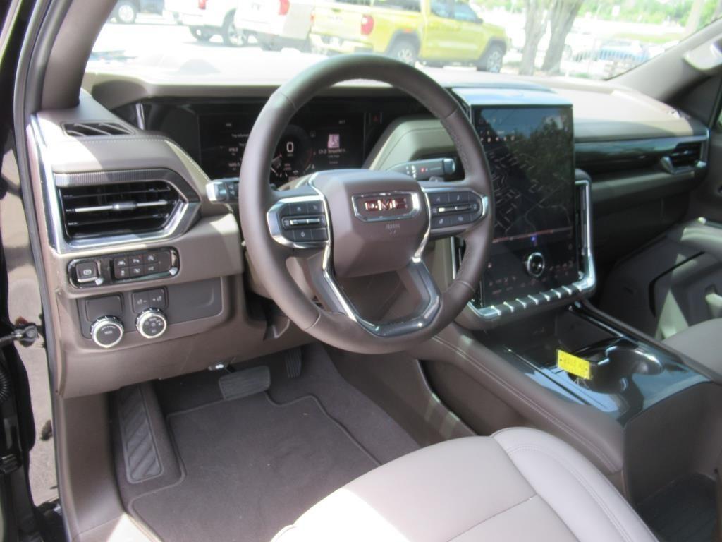 used 2025 GMC Yukon car, priced at $71,995