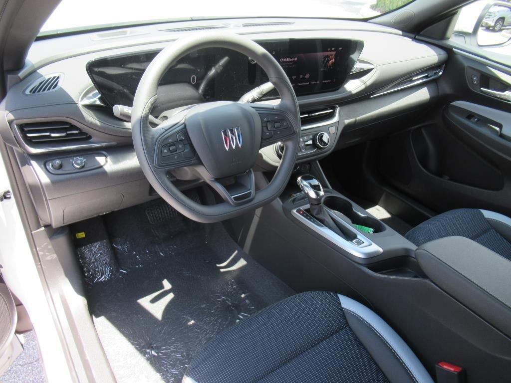 new 2025 Buick Envista car, priced at $25,790