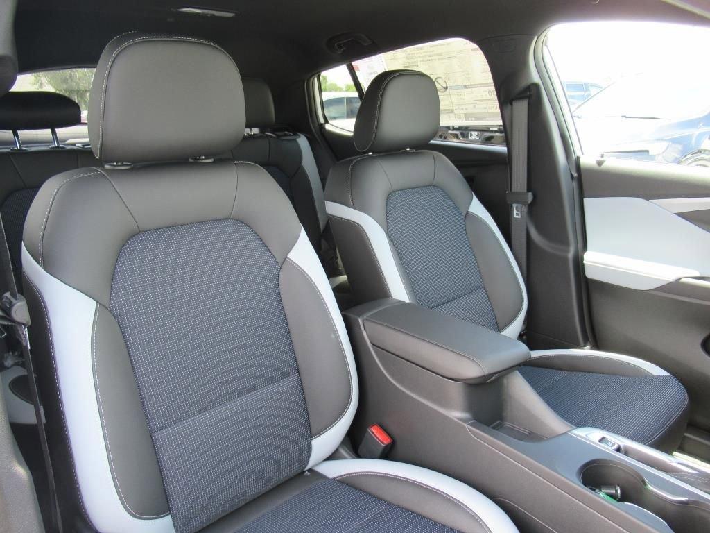 new 2025 Buick Envista car, priced at $25,790