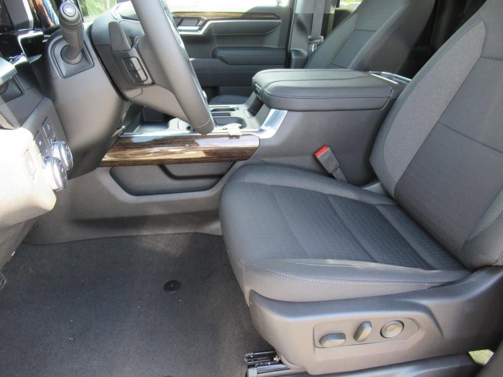 new 2026 GMC Sierra 1500 car, priced at $53,238