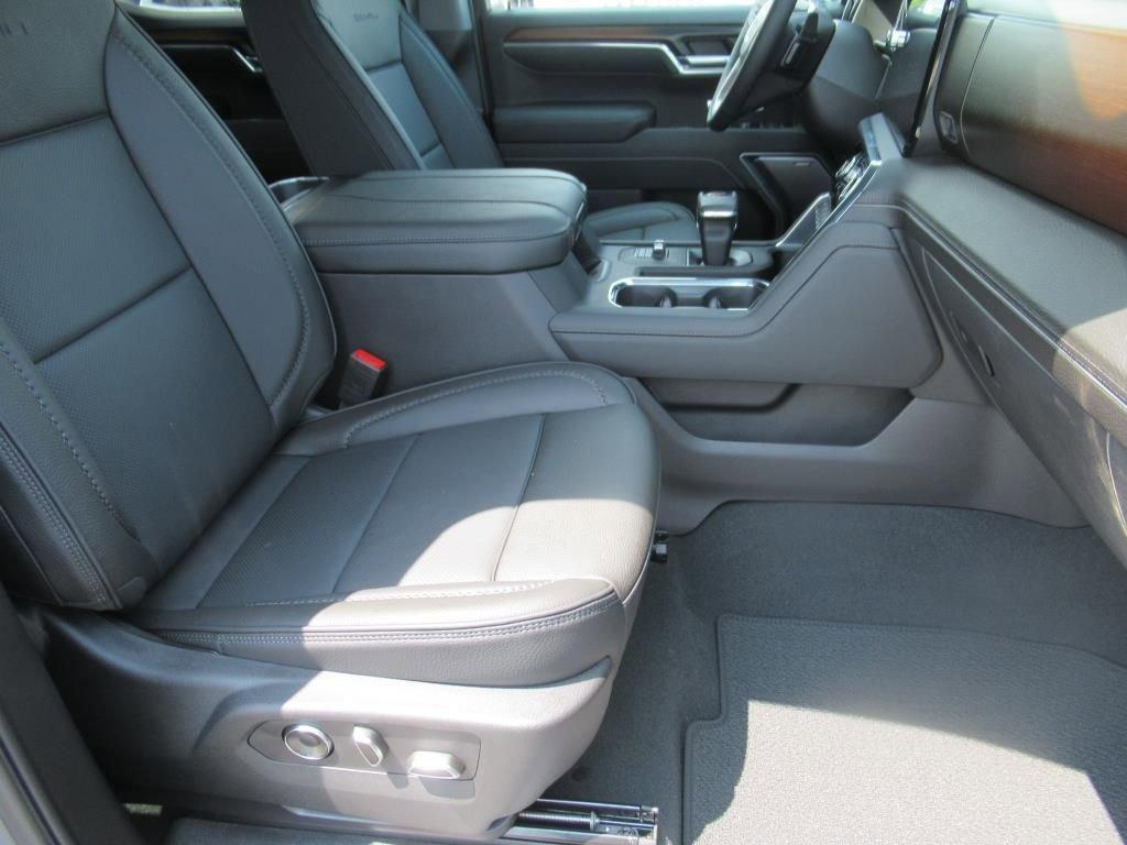new 2025 GMC Sierra 1500 car, priced at $72,300