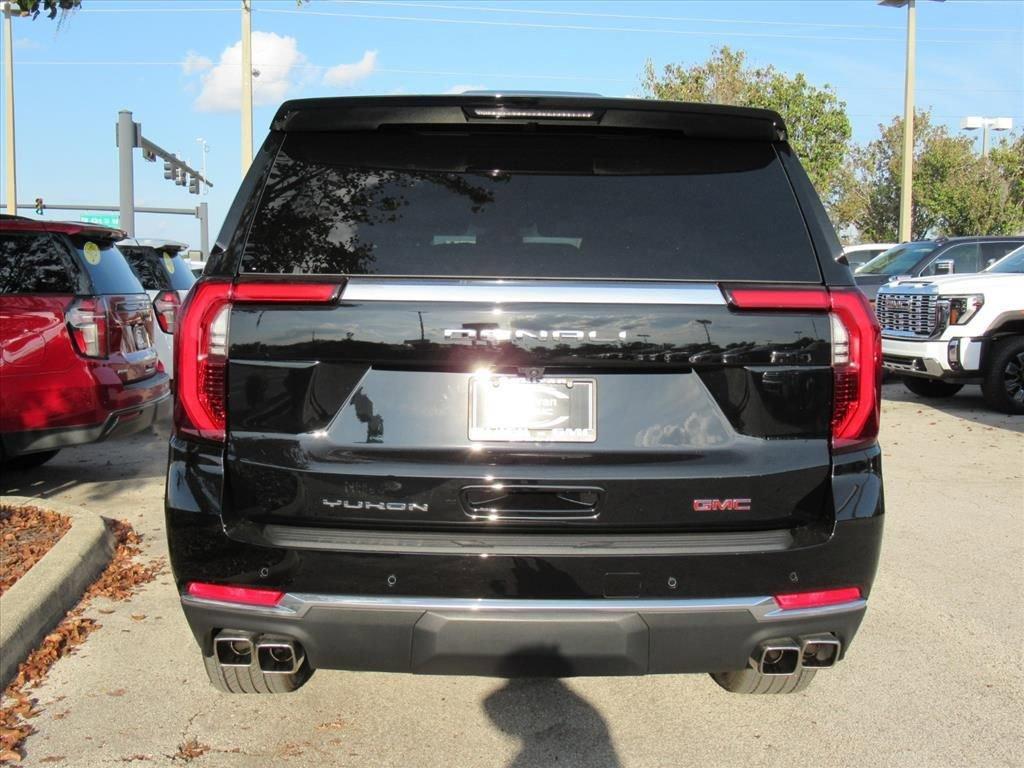 used 2025 GMC Yukon car, priced at $83,495