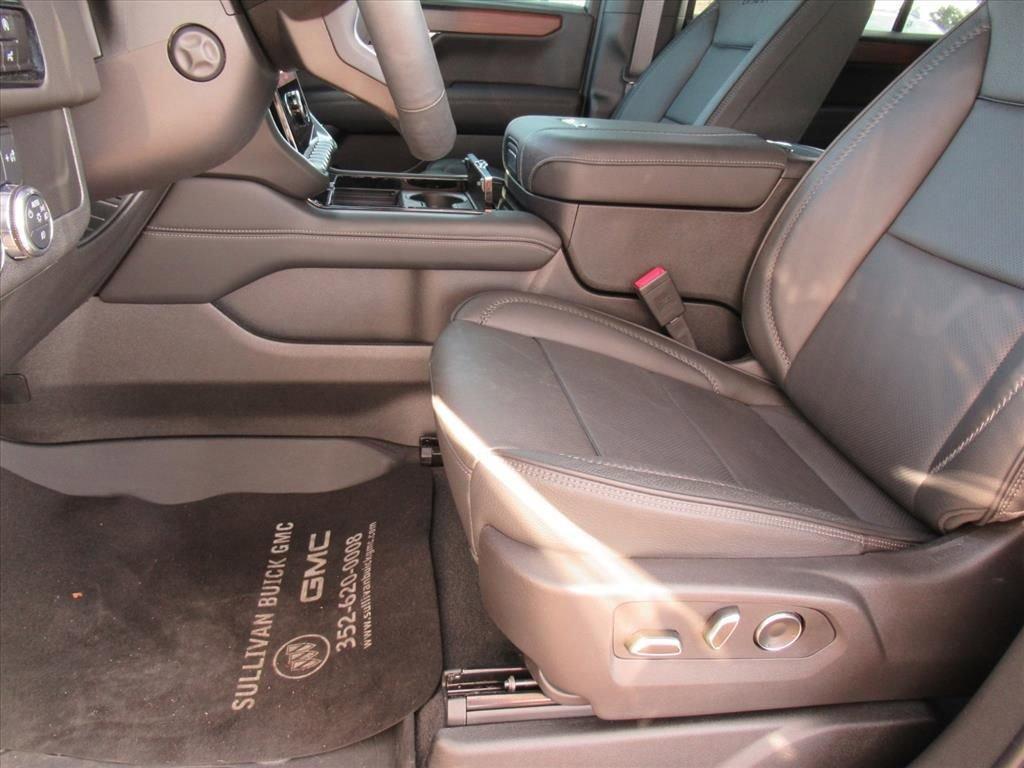 used 2025 GMC Yukon car, priced at $83,495