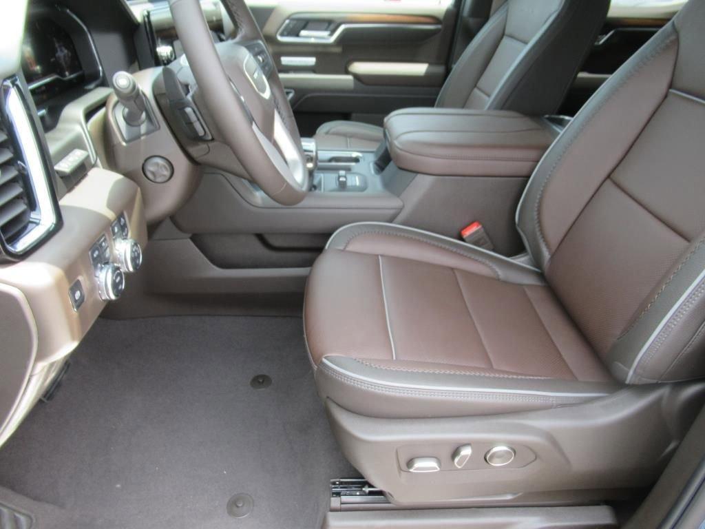 new 2025 GMC Sierra 1500 car, priced at $71,755