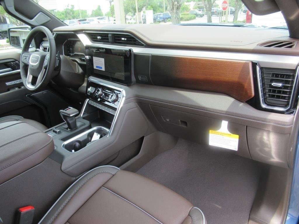 new 2025 GMC Sierra 1500 car, priced at $71,755