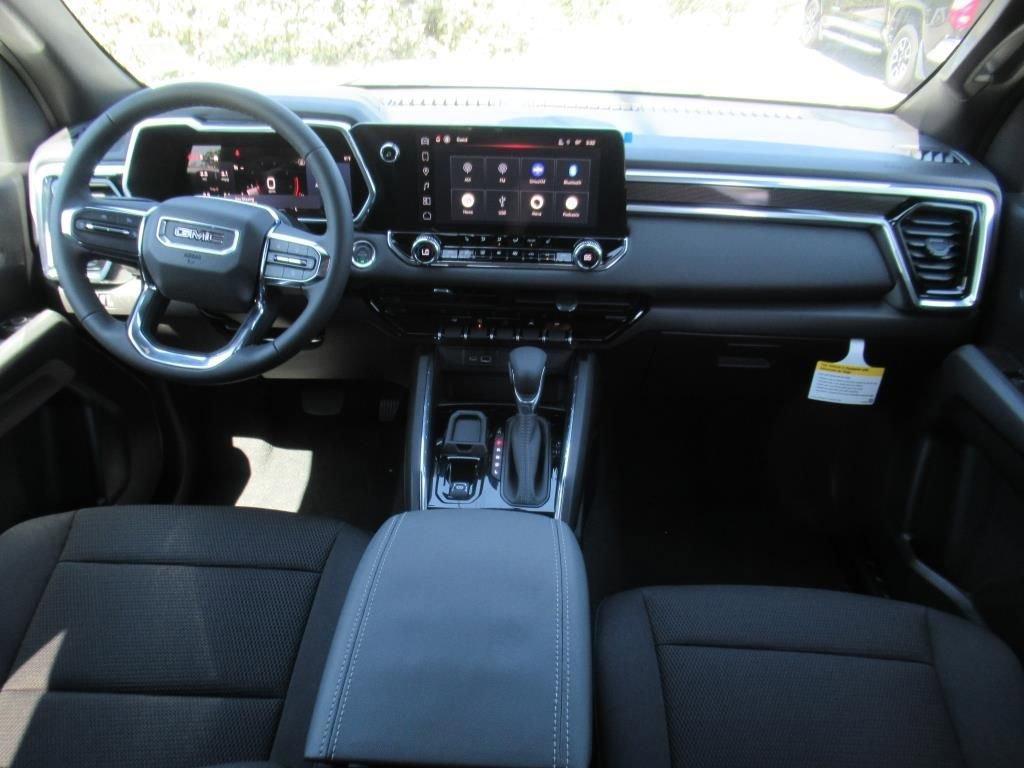 new 2025 GMC Canyon car, priced at $42,080