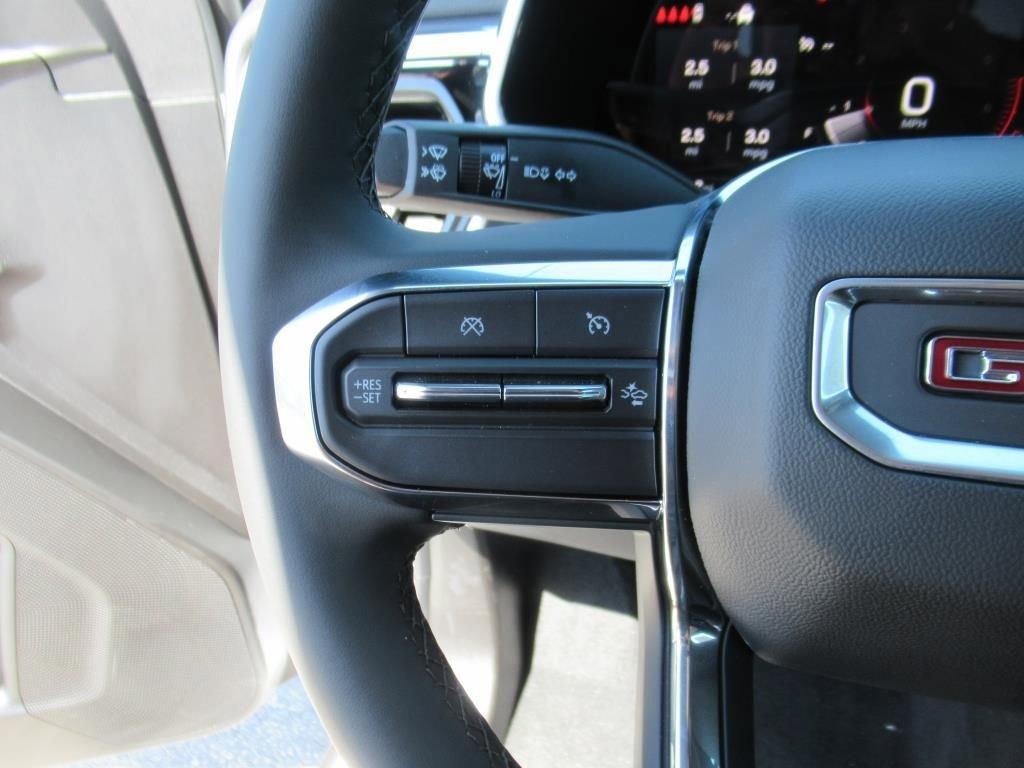new 2025 GMC Canyon car, priced at $42,080