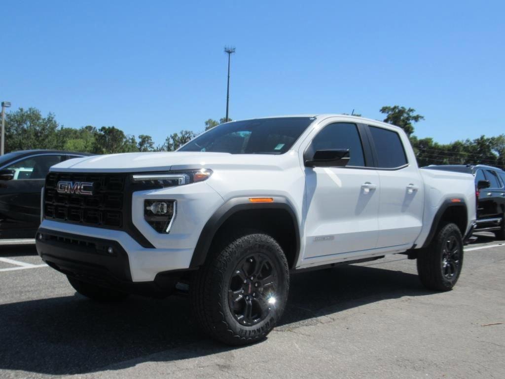new 2025 GMC Canyon car, priced at $42,080