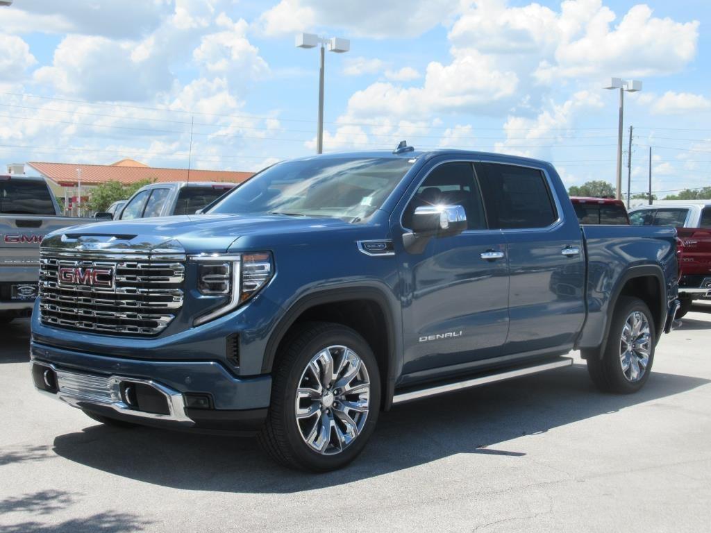 new 2025 GMC Sierra 1500 car, priced at $71,705