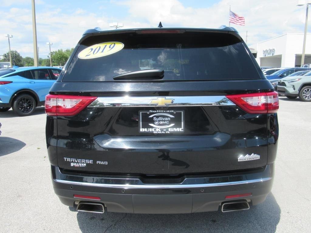 used 2019 Chevrolet Traverse car, priced at $27,070