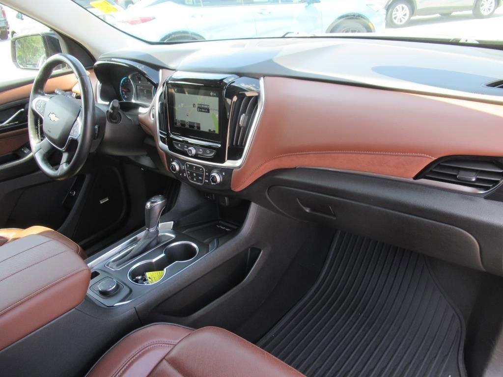 used 2019 Chevrolet Traverse car, priced at $27,070