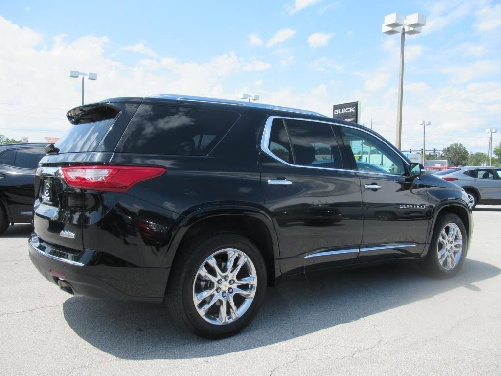 used 2019 Chevrolet Traverse car, priced at $27,070