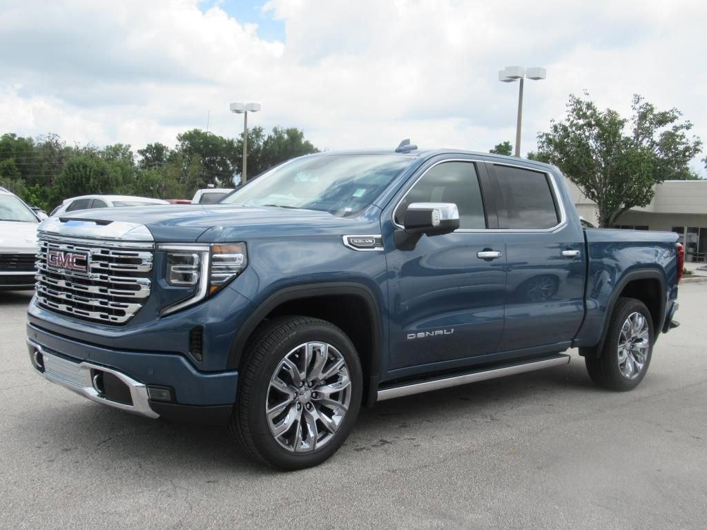 new 2025 GMC Sierra 1500 car, priced at $71,705