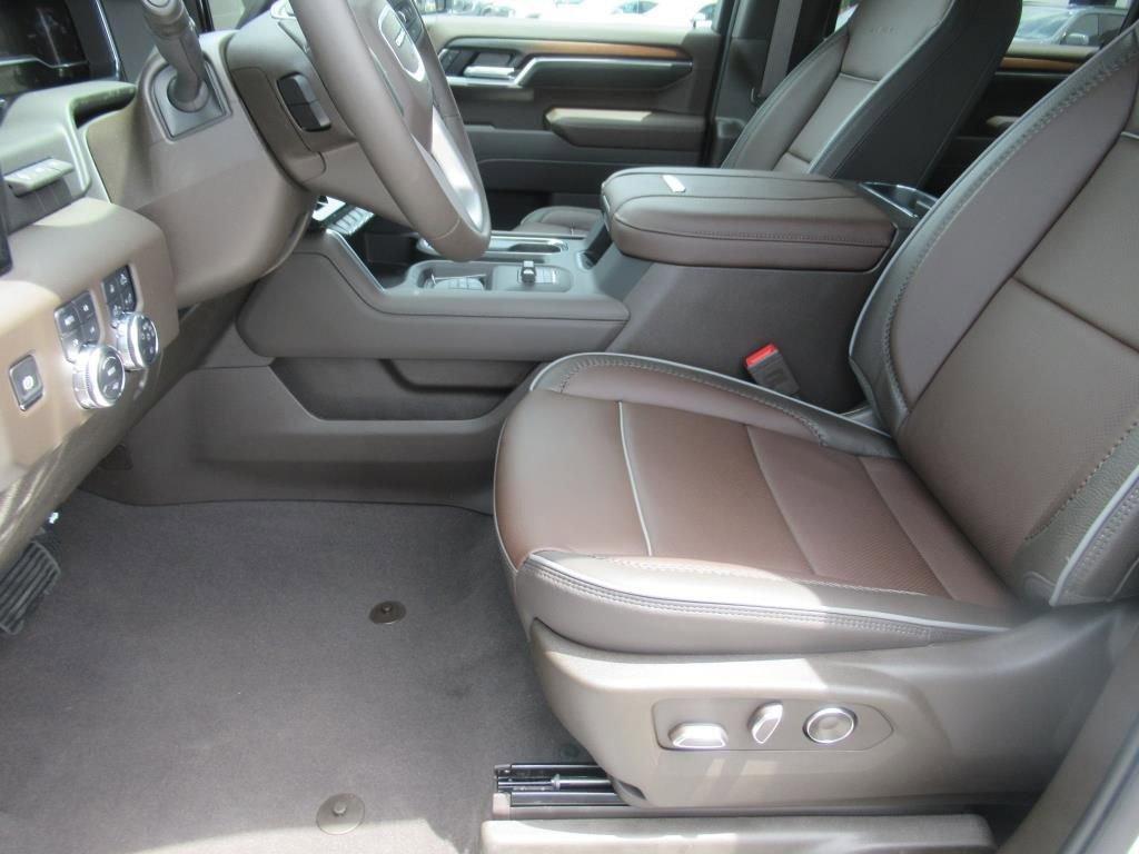 new 2025 GMC Sierra 2500 car, priced at $89,400