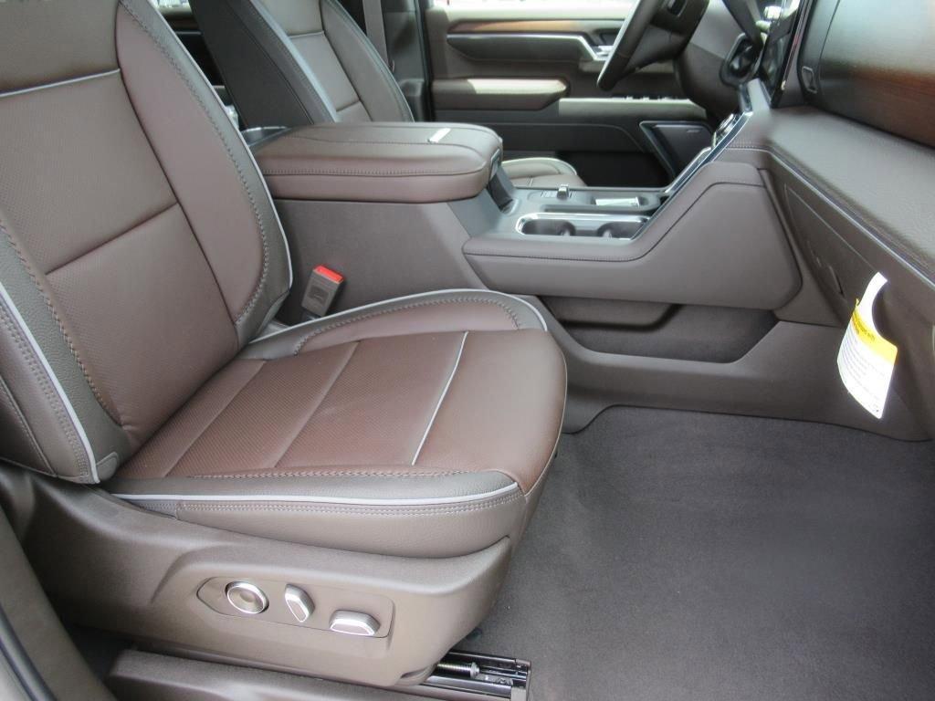 new 2025 GMC Sierra 2500 car, priced at $89,400