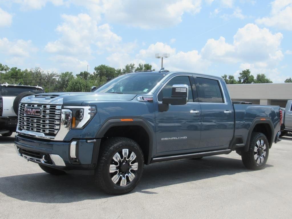 new 2025 GMC Sierra 2500 car, priced at $84,124