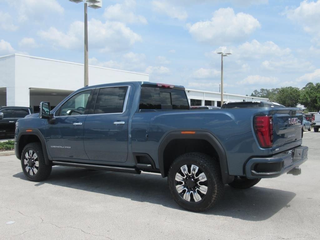 new 2025 GMC Sierra 2500 car, priced at $84,124